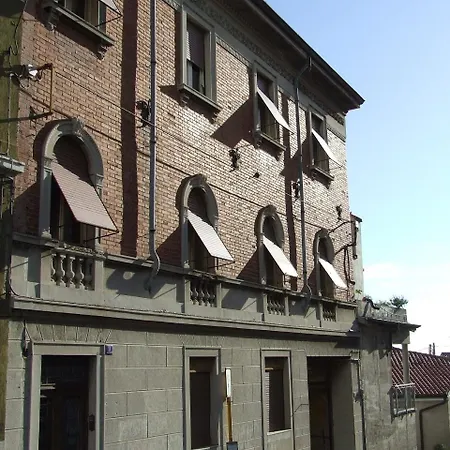 Chiara Oda ve Kahvaltı 3*